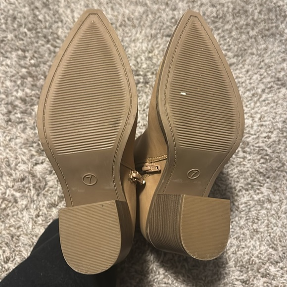 Universal Thread Western Bootie - Picture 4 of 4